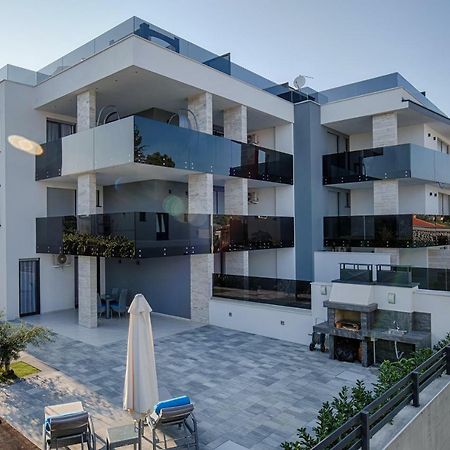 Deluxe New Apartments - Few Steps From The Beach - Luxury Holiday With Style - By Traveler Tourist Agency Krk クルク エクステリア 写真