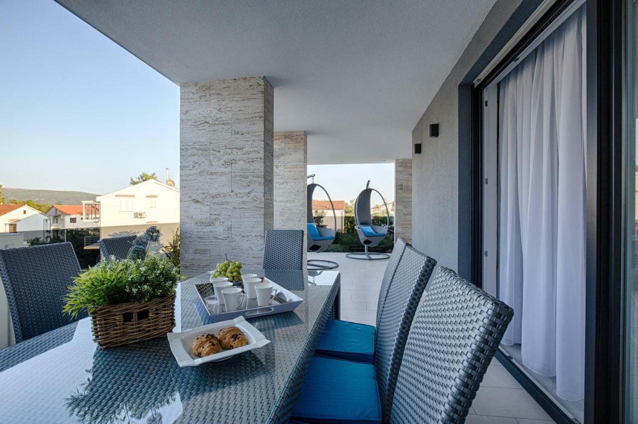 Deluxe New Apartments - Few Steps From The Beach - Luxury Holiday With Style - By Traveler Tourist Agency Krk クルク エクステリア 写真