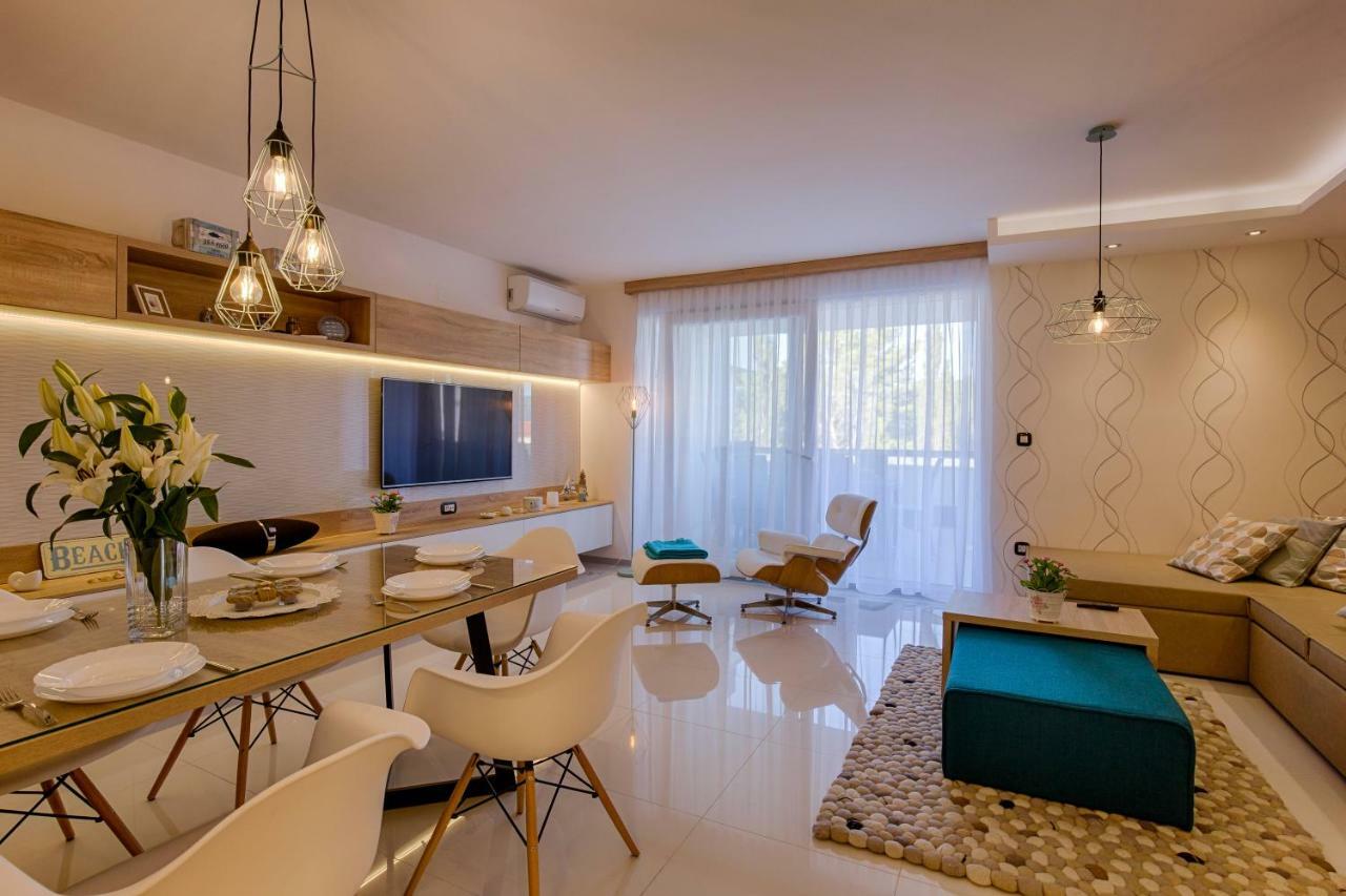 Deluxe New Apartments - Few Steps From The Beach - Luxury Holiday With Style - By Traveler Tourist Agency Krk クルク エクステリア 写真
